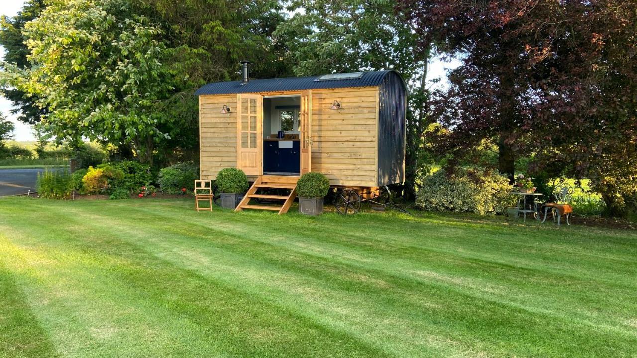 Bannfield Shepherds Hut Ballymoney Εξωτερικό φωτογραφία